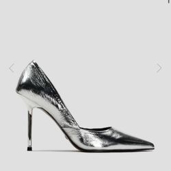 Leather Heels In Silver Color 