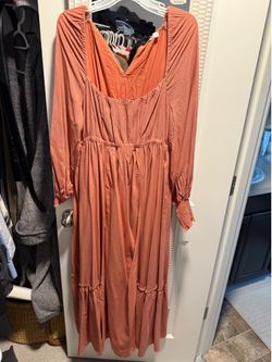 Maternity dress size L
