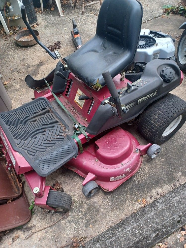 50" White Outdoor Zero Turn Mower