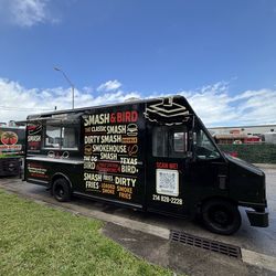 Smash burger food truck