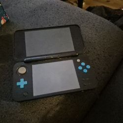 2DS XL With Games