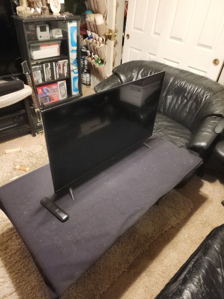 35in Vizio Flat-screen Tv