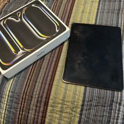 Apple iPad Pro 13inch 256GB