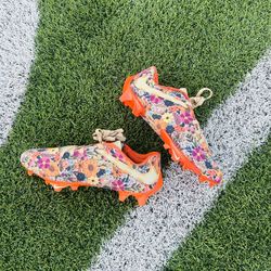 Custom Sunflower Cleat