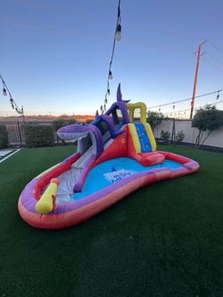 Inflatable water slide