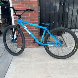 Throne Cookies Bike Negotiable