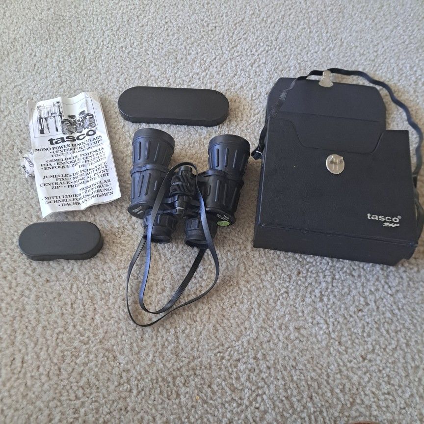Vintage Tasco 222BRZ Binoculars