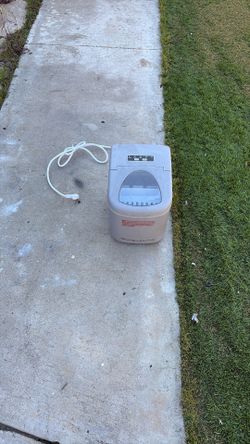 Icemaker