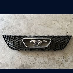 Mustang Grill  2004