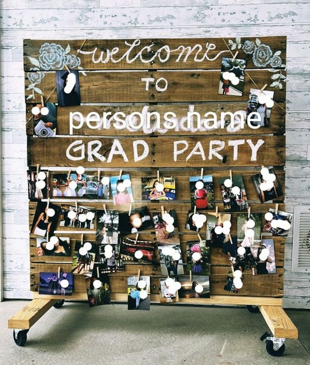 Custom Pallet Photo Display. 