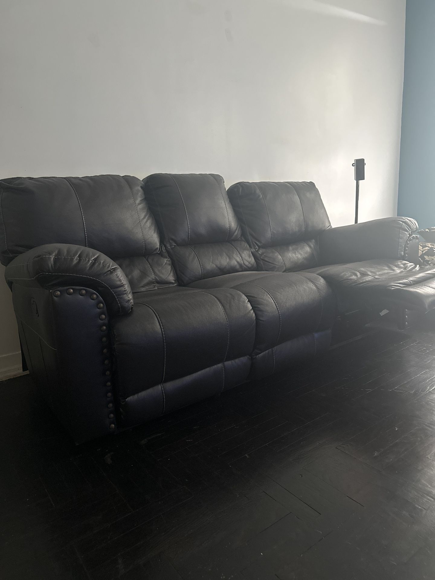 Black leather Sofa