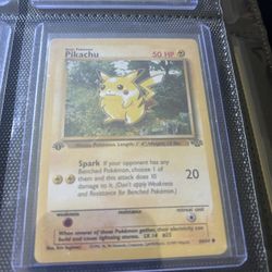 Pikachu Pokémon Card 