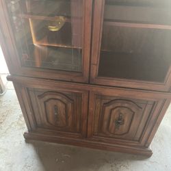 Wooden Cabnet