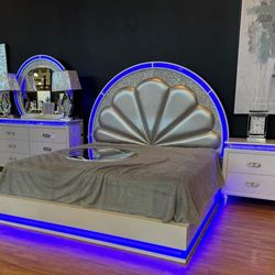 Bedroom set!!!Ask For Price!!!Preguntar Por Precio 