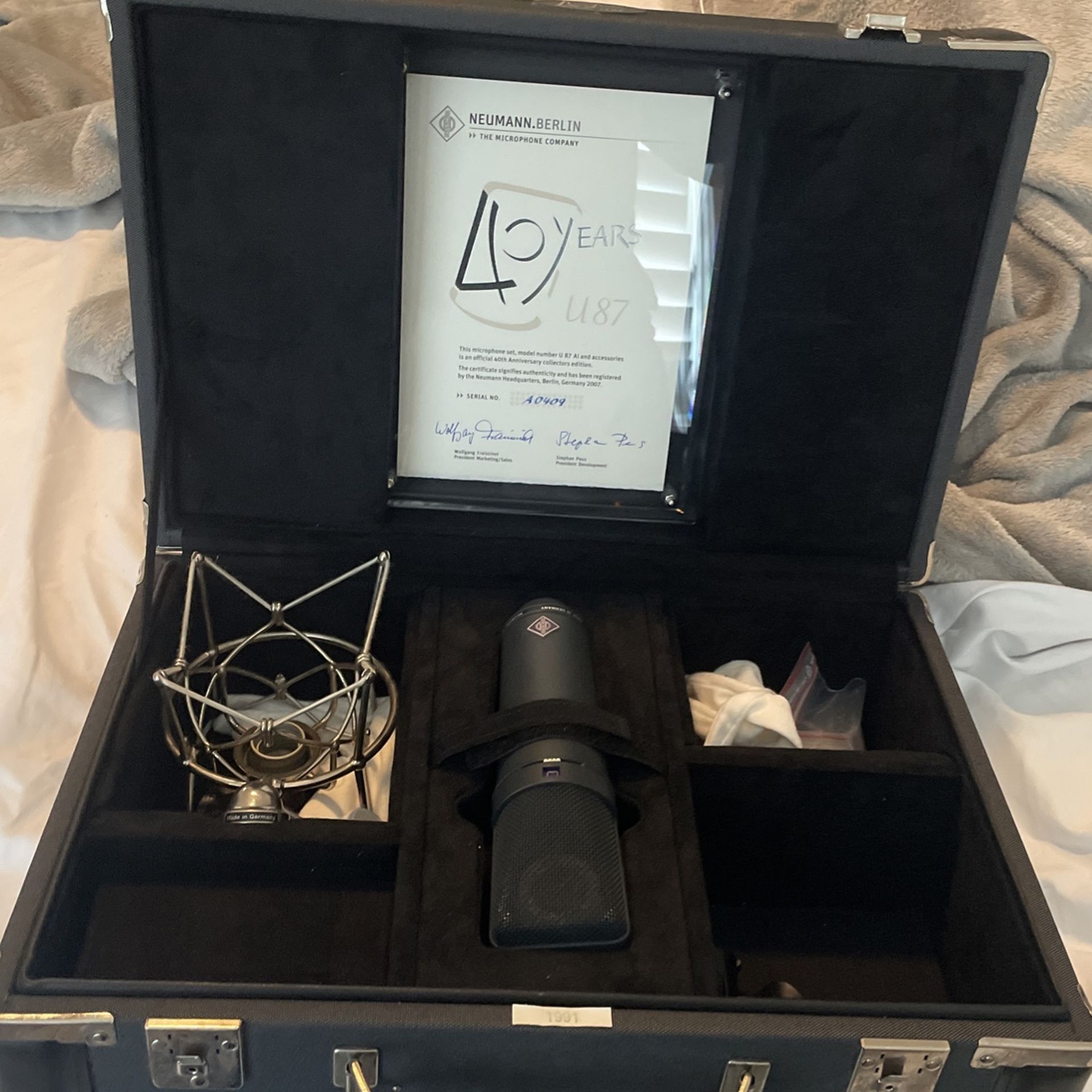 Microphone Neumann  U87