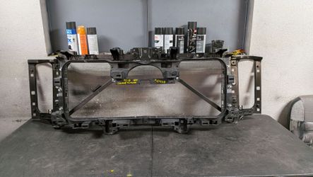 2014-2015-2016-2017-2018 CHEVROLET SILVERADO 1500 RADIATOR SUPPORT OEM USED #10958