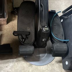 InMotion Compact Elliptical Pro