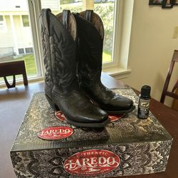Women’s Laredo Genuine Leather Black Square Toe Cowboy Boots Size 8