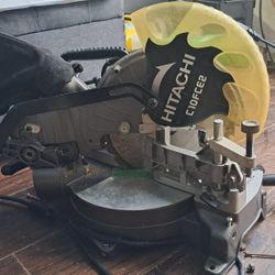 HITACHI MITER SAW  C-10FCE2 10" COMPOUND 