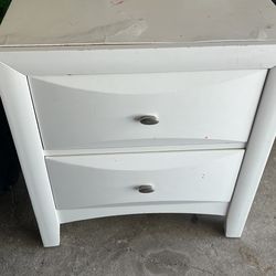 Night table 10$