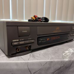 JVC VCR PLUS+ Hi-Spec Drive HR-J410u 4 Head VHS AV TESTED Works