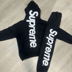 Supreme Sweatsuit 