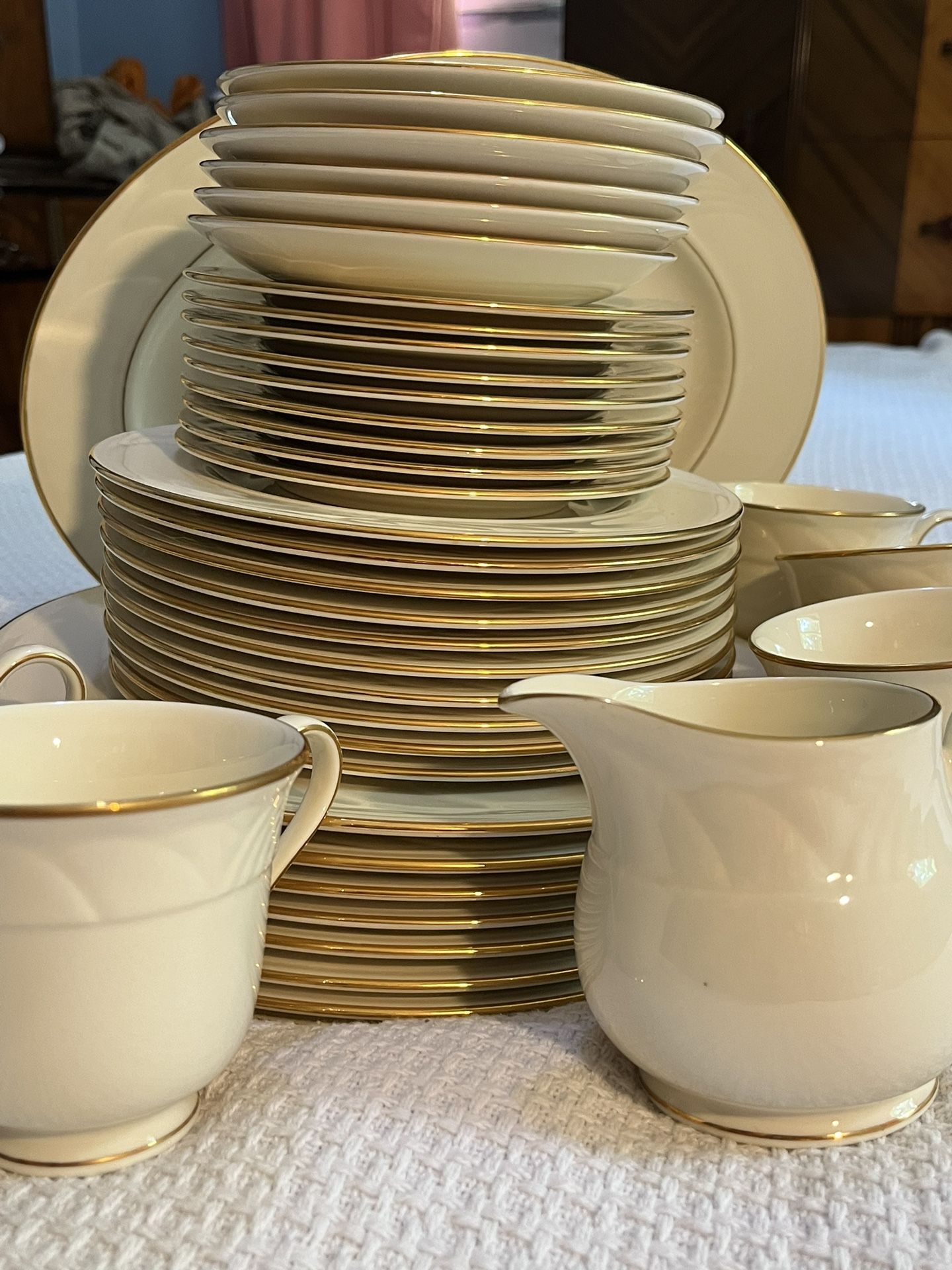 Lenox Golden Sand Dune China With Lenox Kelly Gold Silverware