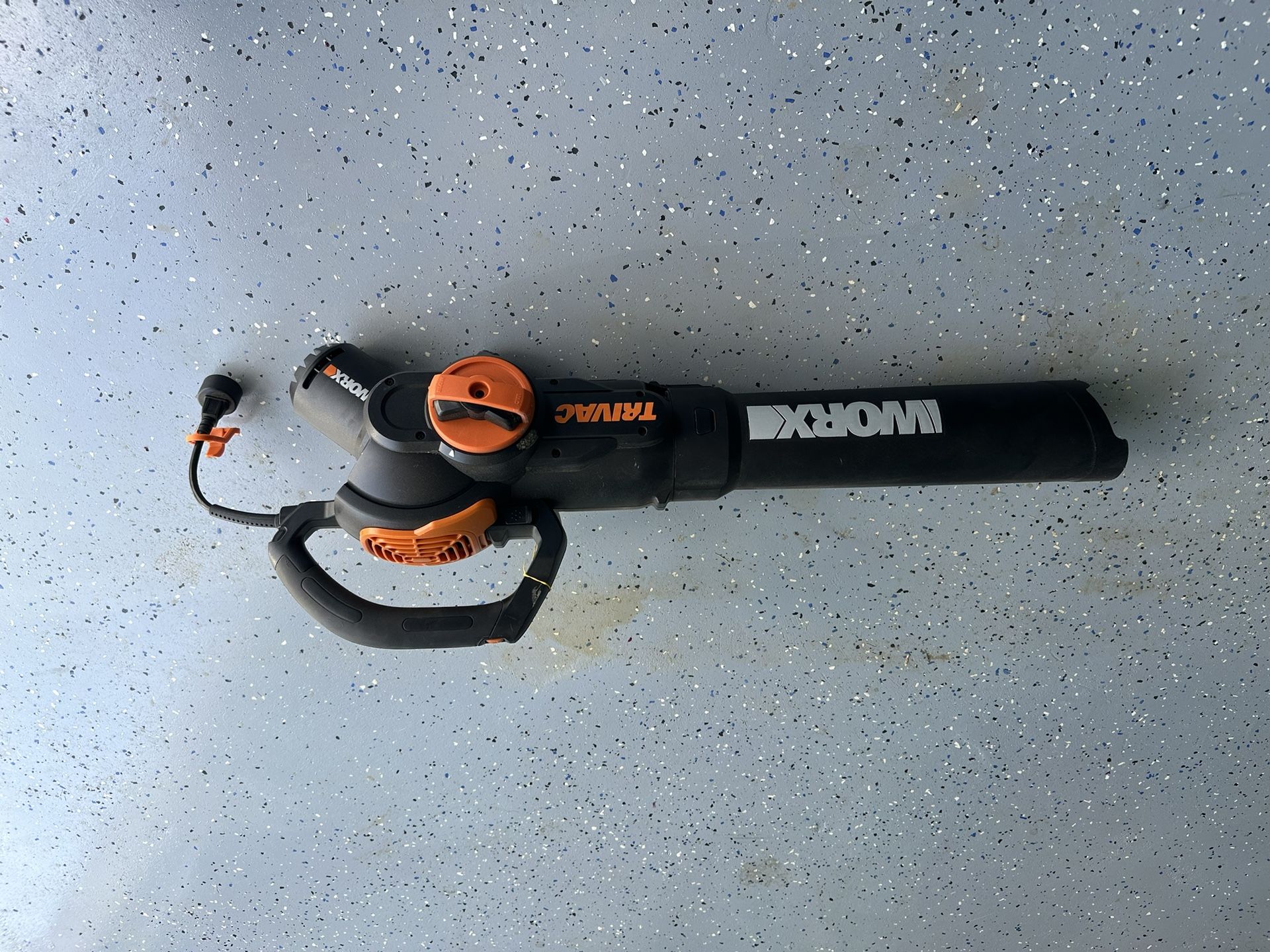 WORX WG505 Trivac 12 Amp 3-in-1 Electric Leaf Blower/Leaf Vacuum/Mulcher, Metal Impeller for Fine Mulching