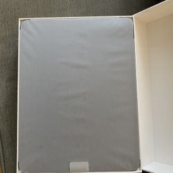 iPad 13inch M-5 256GB