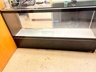 Display case