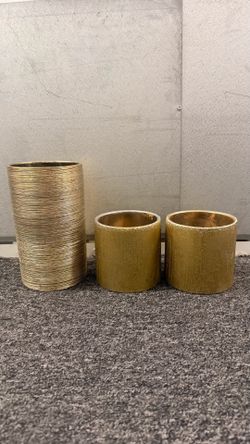 Flower vases