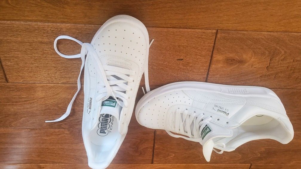 Puma Sneakers