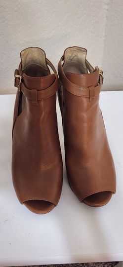 Botines color camel talla 5.5