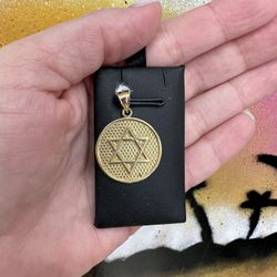 14k STAR DAVID CHARM 
