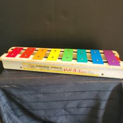 Vintage 1964 Fisher-Price Pull-A-Tune #870 Xylophone Toy (No Mallet)