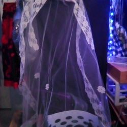 MPU - 6ft Veil With Rounded Edges- New Bright White