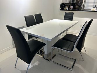 Dining Table Set