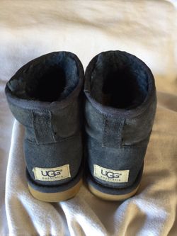 UGG boots size 5
