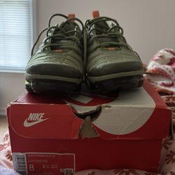 Women’s 8 AIR VAPORMAX PLUS