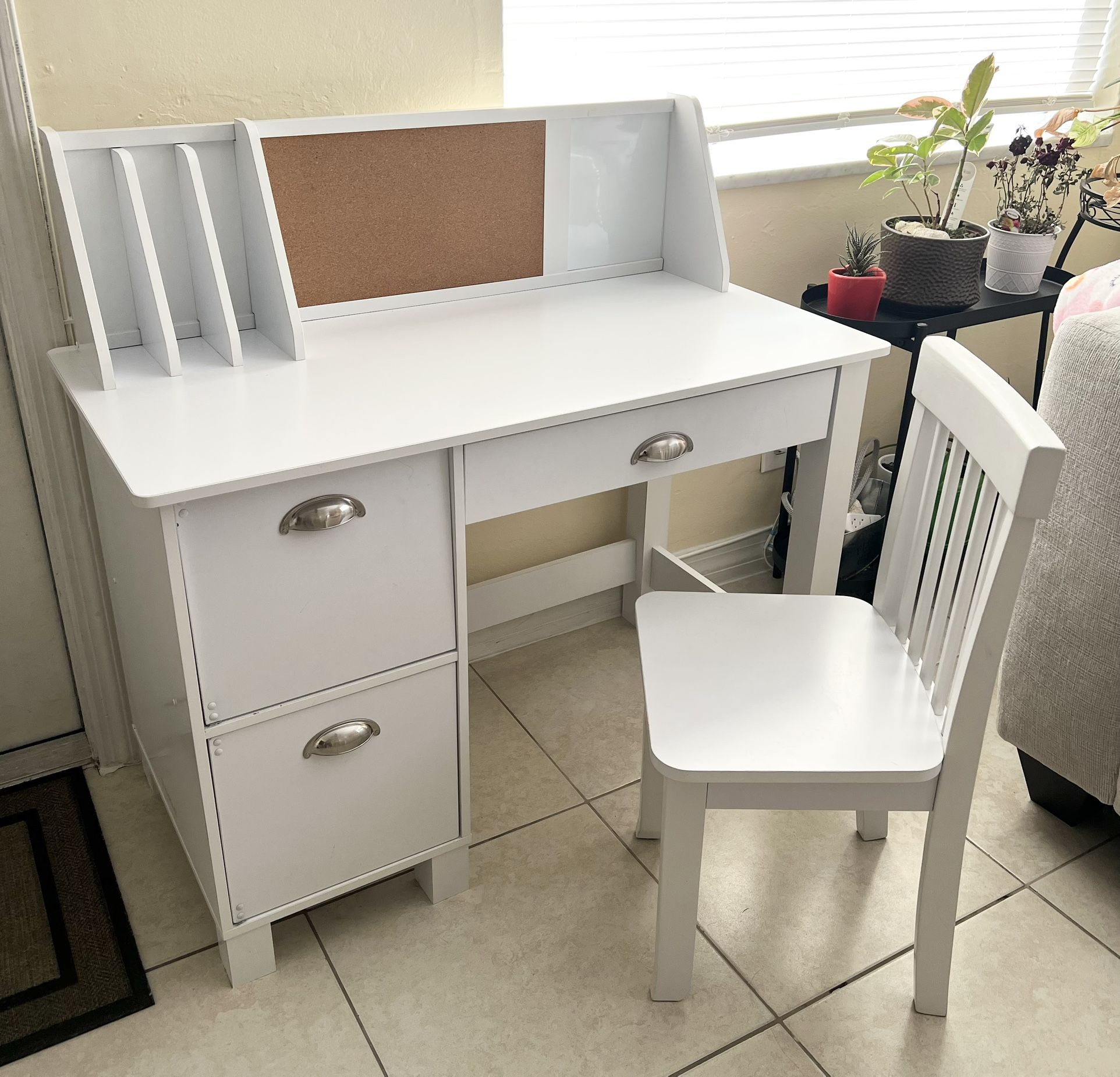 FREE Small Kids Desk W/ Chair