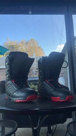 U.S. Sz 8 (men’s) DC Snowboard Boots