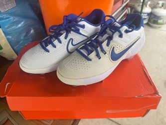 Women’s Nike Softball Cleats