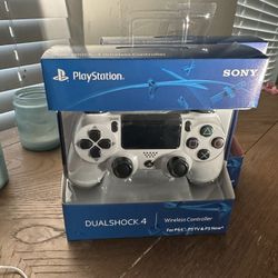 PS4 Controller 