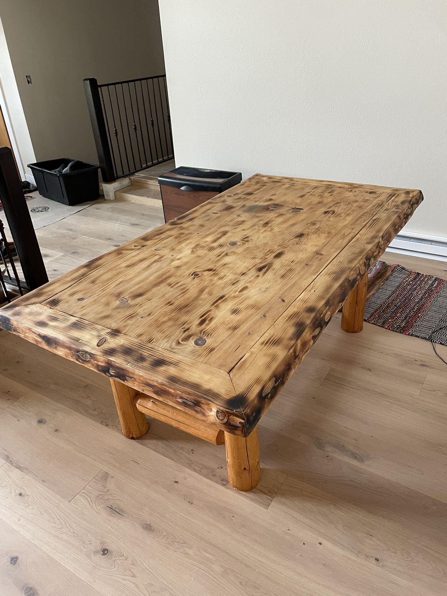 Beautiful Dining Table—Great Deal