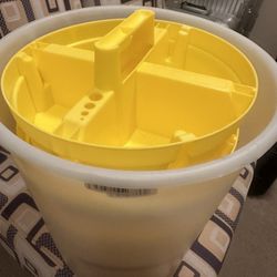 Bucket Stackers 6 