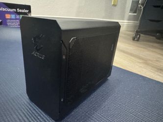 Mint MSI Ventus RTX 4060 2x with Gigabyte AORUS Gaming External Graphics Card eGPU box