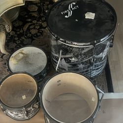 First Act 4-Piece Junior/Starter Drum Set – Black Star Wrap