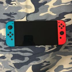 Nintendo Switch (1)