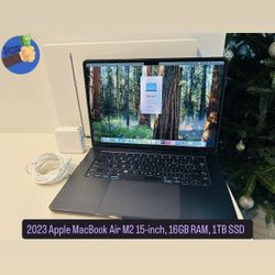 2023 Apple MacBook Air M2 15-inch, 16GB RAM, 1TB SSD w/ Case, Box & Charger💻