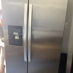 Whirlpool Refrigerator 